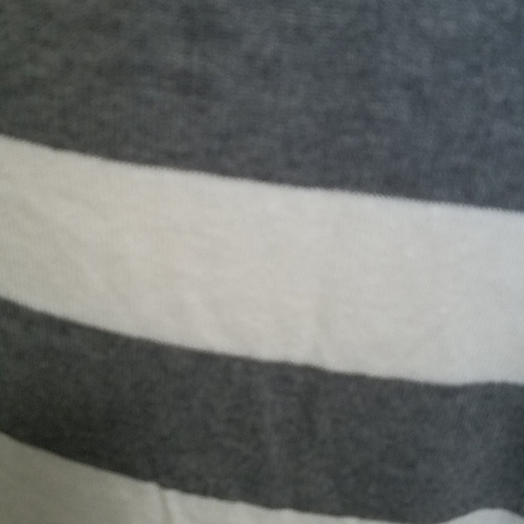 Hollister Spring Grey White Stripped Button Down Womens MED Cardigan Sweater EUC - Picture 6 of 12